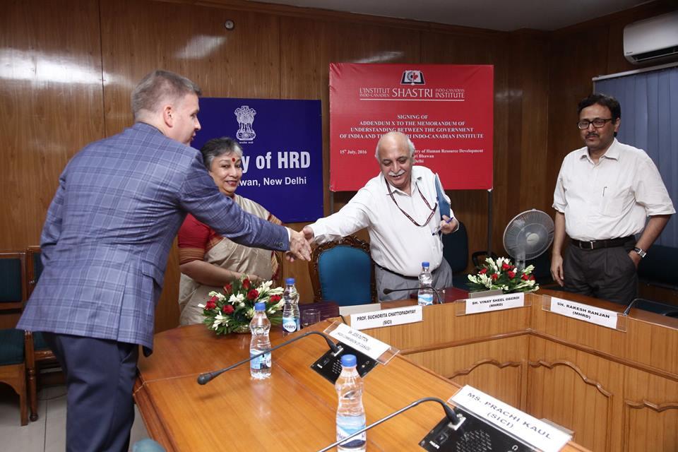 SIGNING-OF-MOU-BETWEEN-GOI-AND-SICI